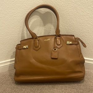 Henri Bendel tan leather handbag